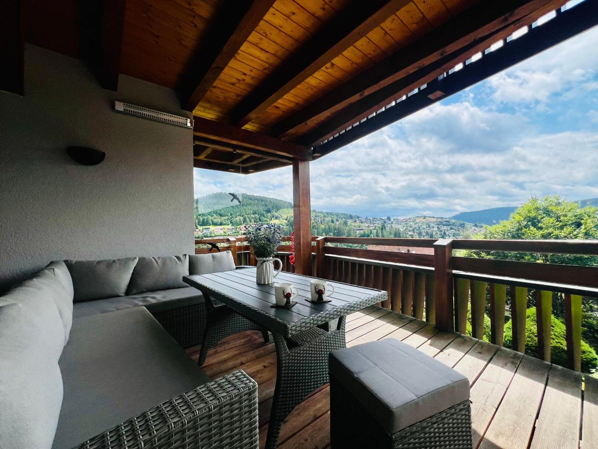 Panoramablick Mit Privatparkplatz, 2 Balkone Und 1,5 Baeder Apartment ทิทิเซ-นอยชตัดท์ ภายนอก รูปภาพ
