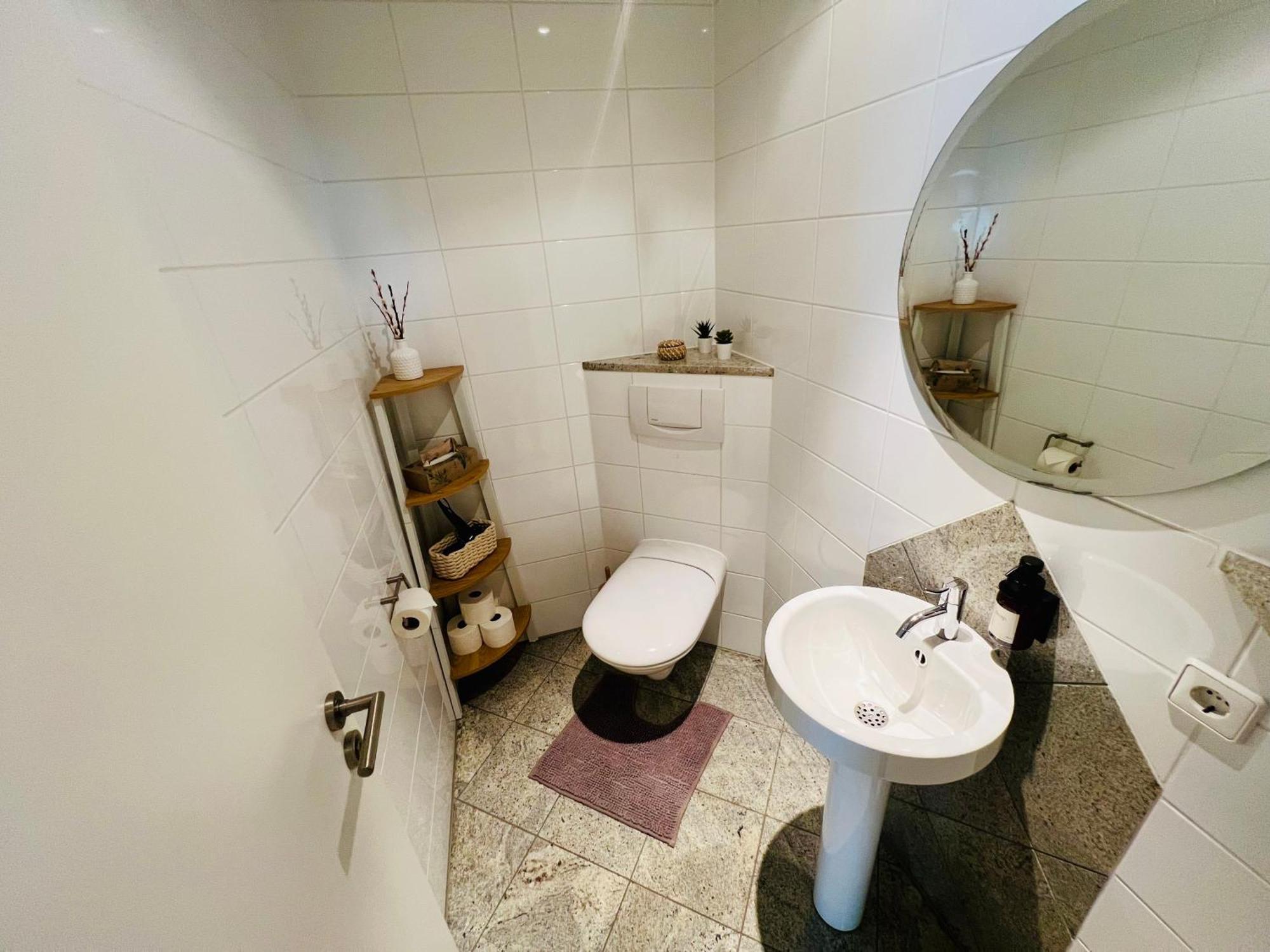 Panoramablick Mit Privatparkplatz, 2 Balkone Und 1,5 Baeder Apartment ทิทิเซ-นอยชตัดท์ ภายนอก รูปภาพ