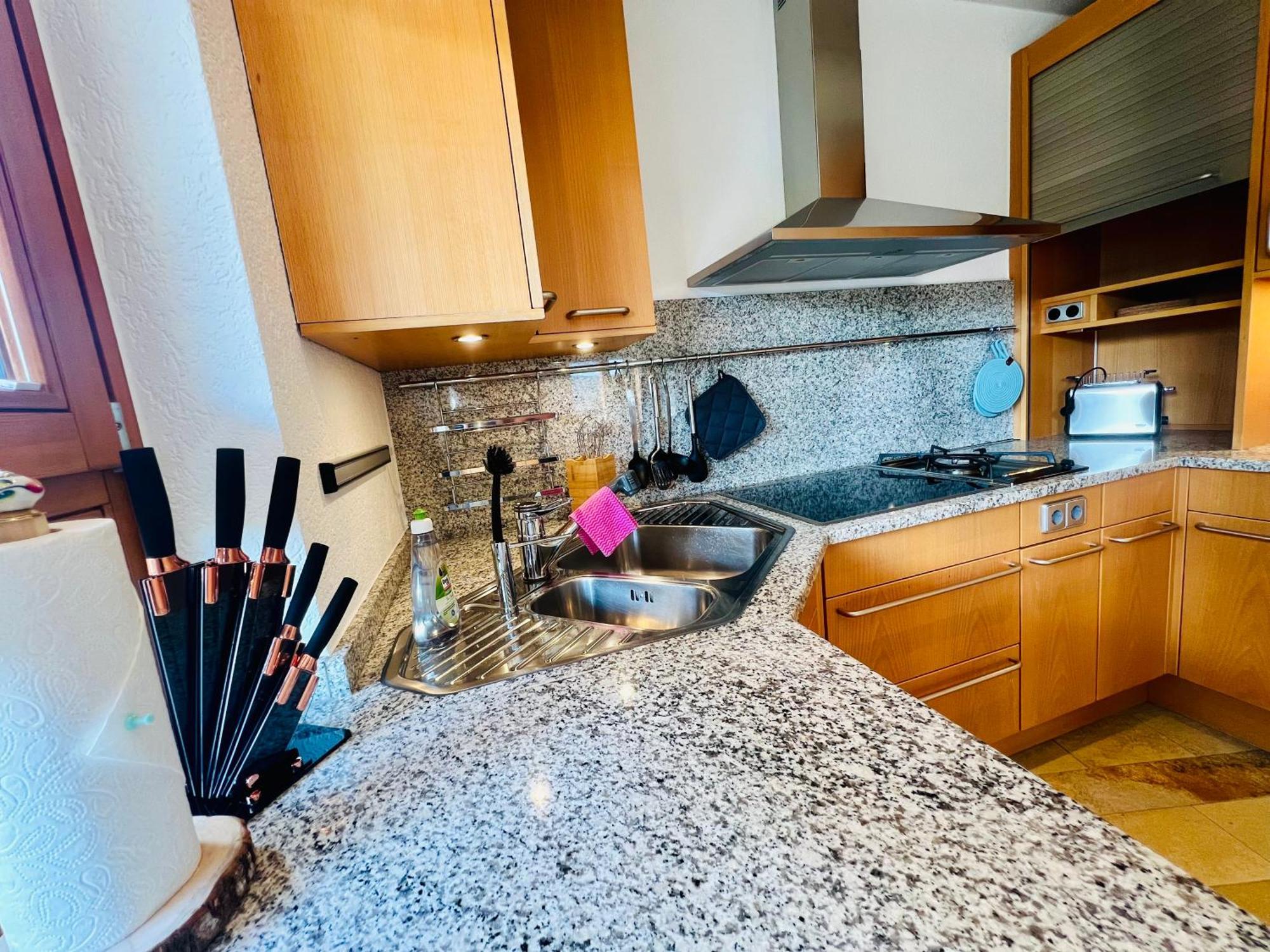 Panoramablick Mit Privatparkplatz, 2 Balkone Und 1,5 Baeder Apartment ทิทิเซ-นอยชตัดท์ ภายนอก รูปภาพ