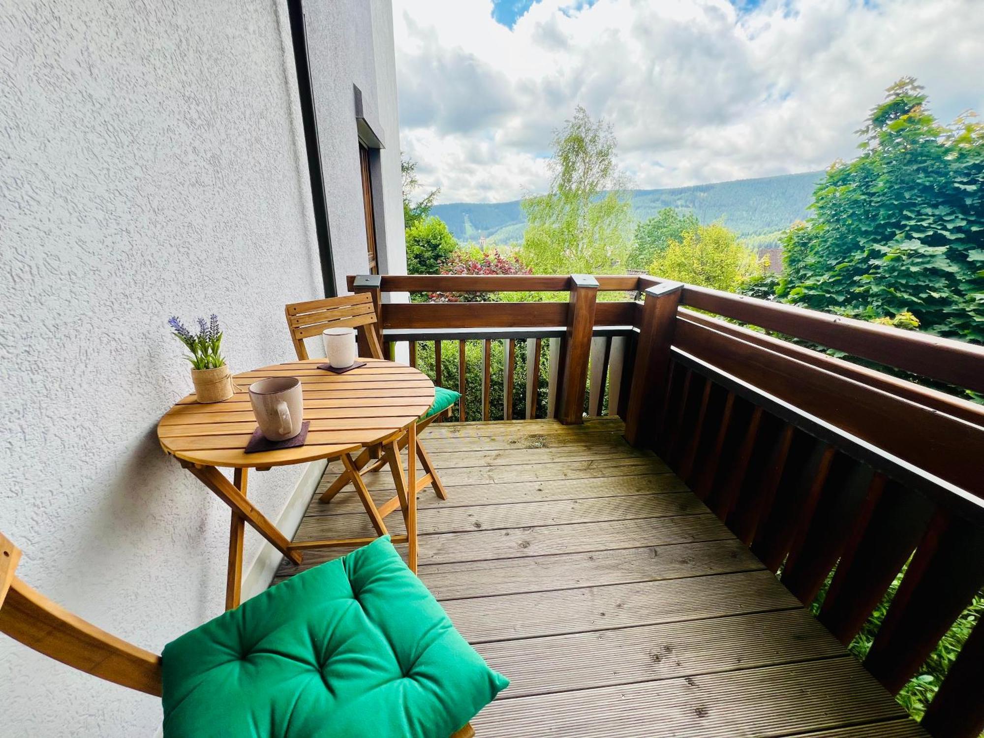 Panoramablick Mit Privatparkplatz, 2 Balkone Und 1,5 Baeder Apartment ทิทิเซ-นอยชตัดท์ ภายนอก รูปภาพ